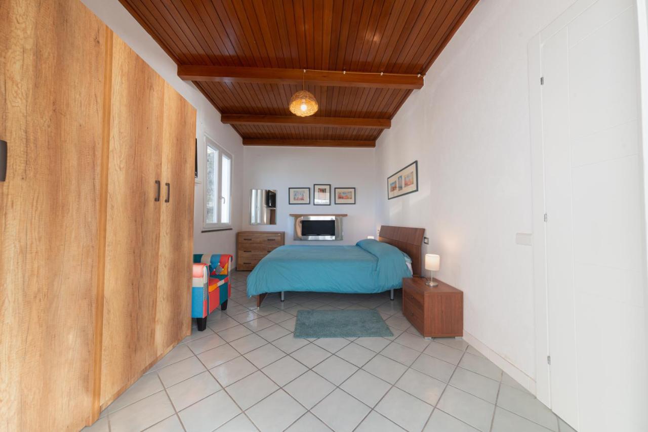 דירות איסקיה La Casa Sul Porto מראה חיצוני תמונה